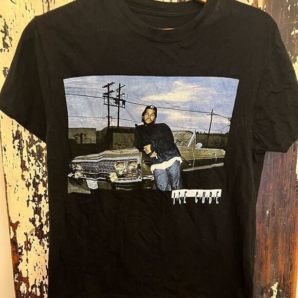 Ice Cube size Small women’s T-shirt. - Picture 2 of 7